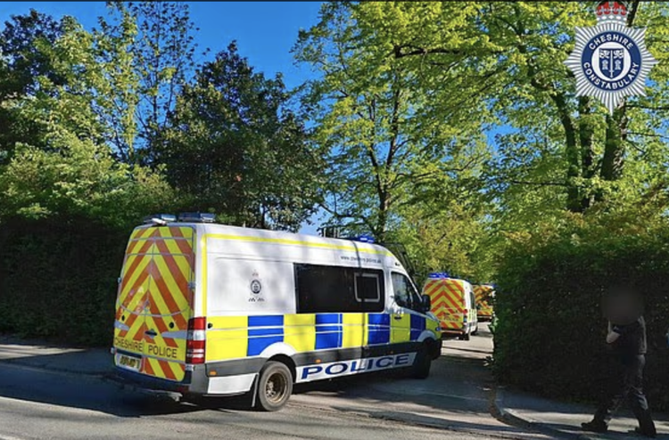 Blitz di centinaia di agenti contro una setta islamista: accuse choc di stupro, schiavitù e matrimoni forzati