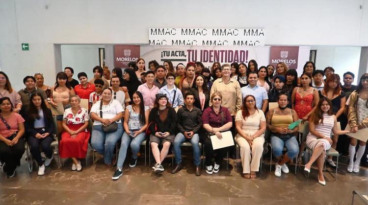 Facilitan trámites de identidad con entrega de actas por cambio de género en Puente de Ixtla