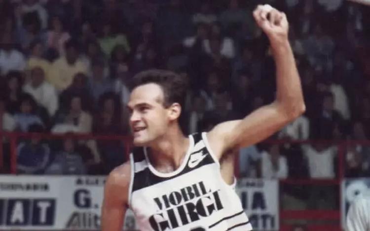 Addio a Oscar Schmidt, 'Mano santa' del basket e bandiera della Juve Caserta