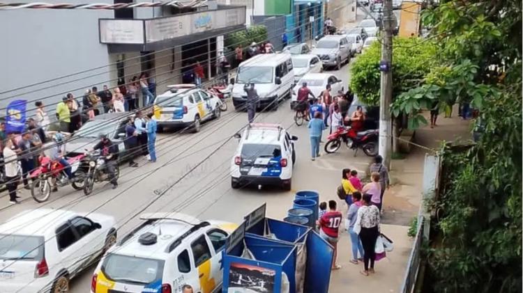 Homem é executado a tiros dentro de barbearia em Guaçuí