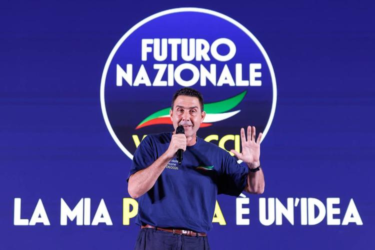 Il generale a caccia di voti: "Parte del suo elettorato viene dai 5S"