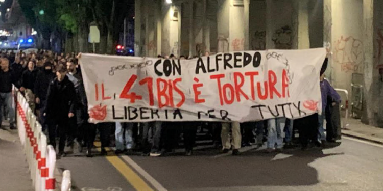 Scontri al corteo anarchico, Meloni: “Violenza non ci fermerà”