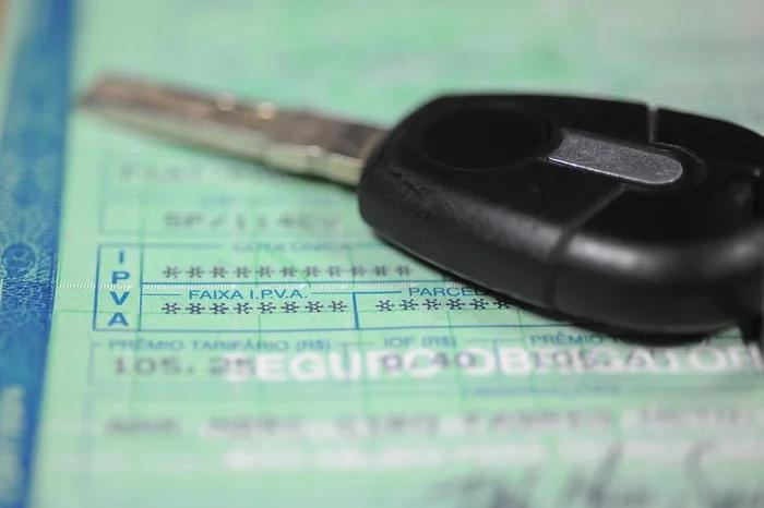 Motoristas podem deixar de pagar taxa de licenciamento anual no RS