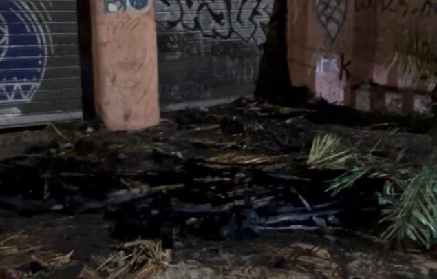 مرة أخرى.. اندلاع حريق غامض بمحيط فندق مهجور بمراكش+ صور