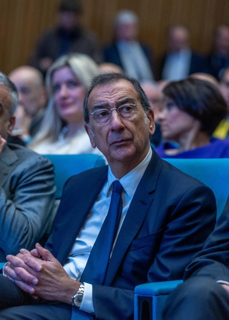 La scoperta di Sala (con dieci anni di ritardo): "Troppo spesso la politica si fa in Procura"