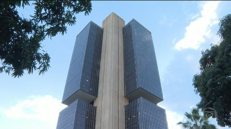 Relator da proposta de autonomia financeira do BC entrega projeto à Comissão de Constituição e Justiça do Senado