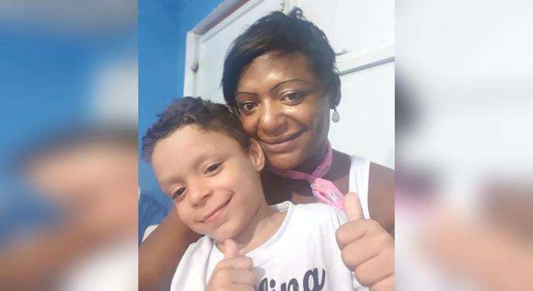Mãe trans do interior de SP relata que preconceitos não afetam a maternidade: 'Sou uma mãe completa'