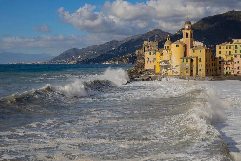 Tragedia a Punta Chiappa: cinquantunenne di Salerno muore tra gli scogli