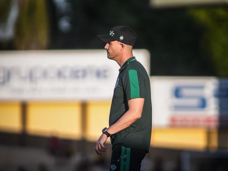 Técnico Maurício Barbieri destaca mudança de comportamento do Juventude na Série B