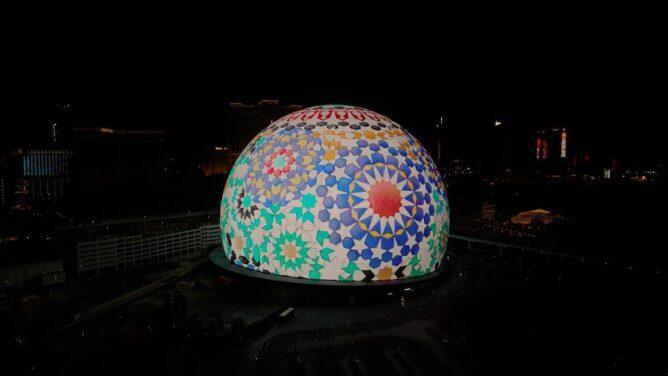 ألوان المغرب تضيء أكبر شاشة LED في العالم + صور