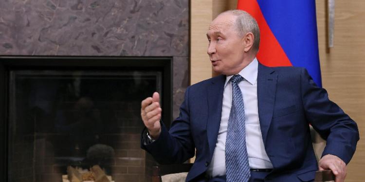 Ucraina, il Cremlino ferma i raid su Kiev: tre giorni per i colloqui