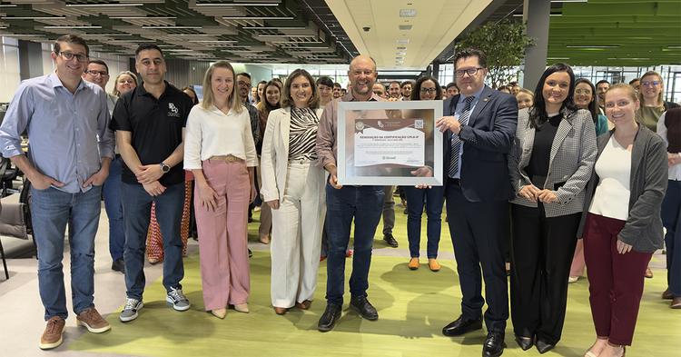 Sicredi Vale do Piquiri Abcd PR/SP renova certificação em prevenção a lavagem de dinheiro