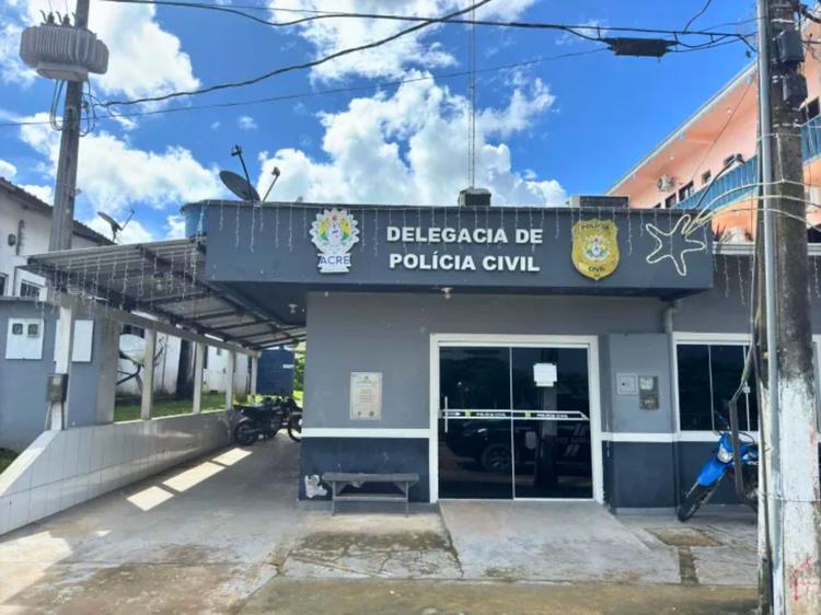 Diretor e dois professores são indiciados por assédio sexual contra alunas no Acre