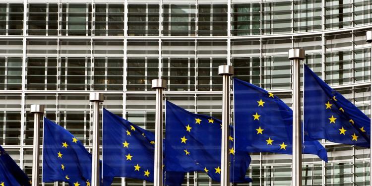 Guerra in Iran, nuove sanzioni dell'Ue per minacce sulla navigazione dello Stretto di Hormuz