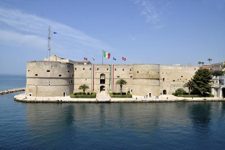 Retake Day 2026 a Taranto con raccolta rifiuti e visita guidata