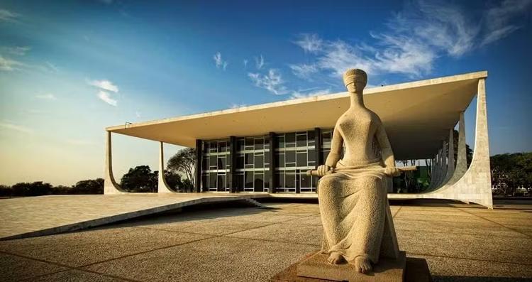 Justiça determina retomada de descontos de empréstimos consignados na folha de servidores de Cuiabá