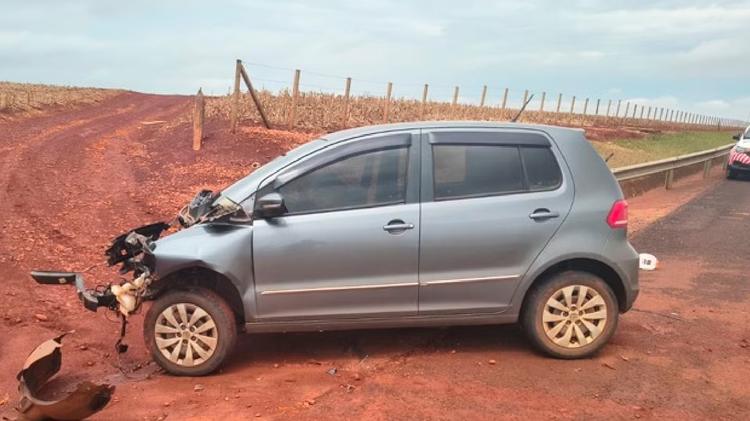 Motorista fica ferida após bater carro contra defensa metálica em rodovia de Florínea