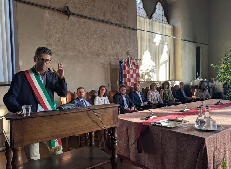 Pistoia: Capecchi vara la nuova giunta, metà assessori al Pd