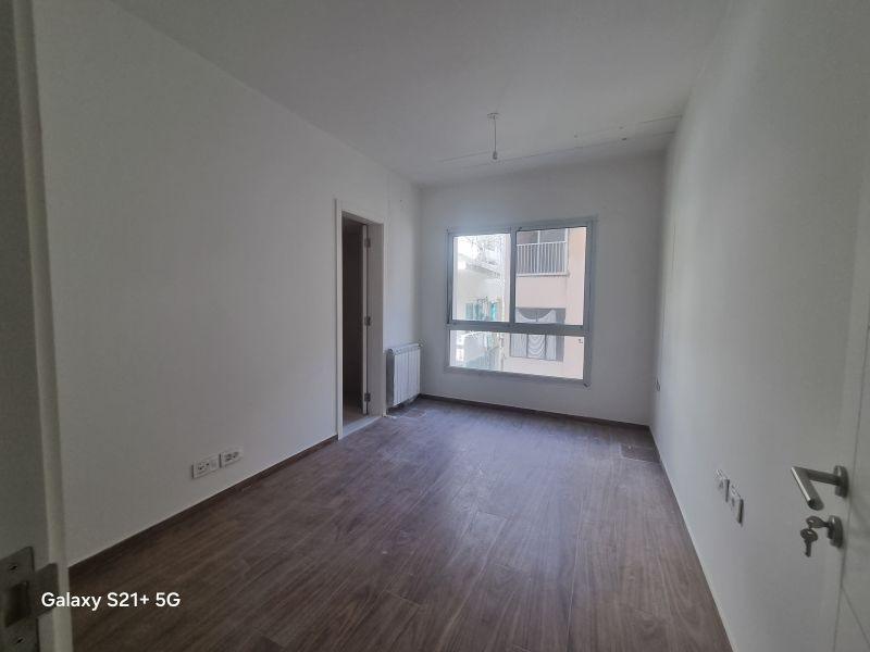 For Sale: Apartment in Achrafieh