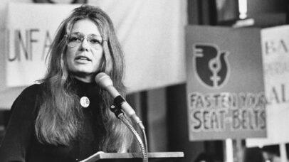 Hillary Clinton, Meghan Markle e Lena Dunham prestam homenagens a Gloria Steinem: ‘Sua voz mudou o país’