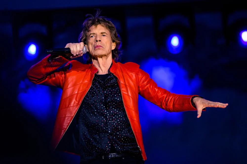 Buongiorno da InfoCilento: servizi, contatti programmi tv sul Canale 79. 12 luglio: esordiscono i Rolling Stones