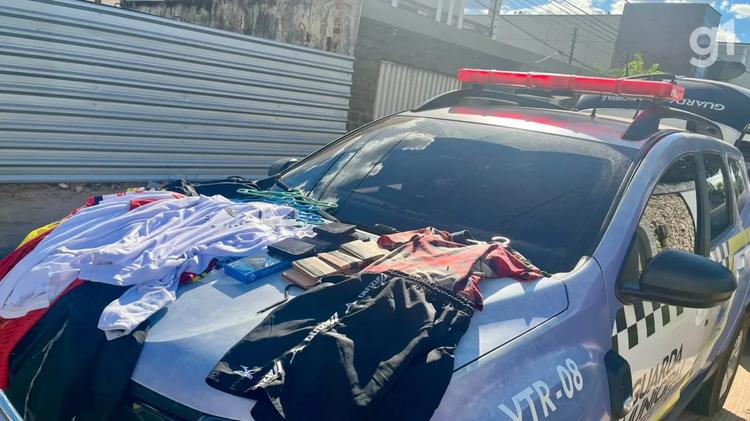 Homem é preso após furtar roupas e acessórios de loja em Caxias