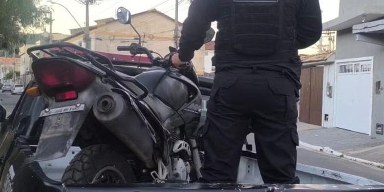 Guarda de Cabo Frio recupera moto furtada após começar a usar sistema nacional de consultas