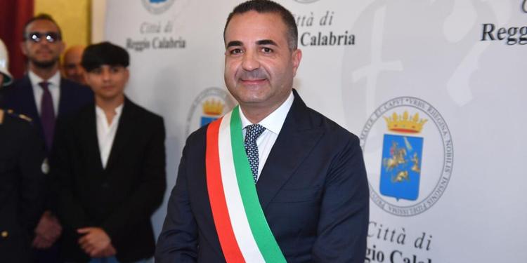 Reggio Calabria, parte l'era Cannizzaro sindaco: "Grazie a tutti"