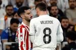 Álex Baena: "A lo mejor Valverde tiene cierta fijación conmigo"