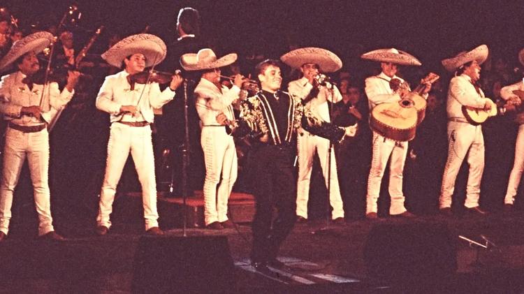 A 10 años de su muerte: emblemático concierto de Juan Gabriel llega a cines