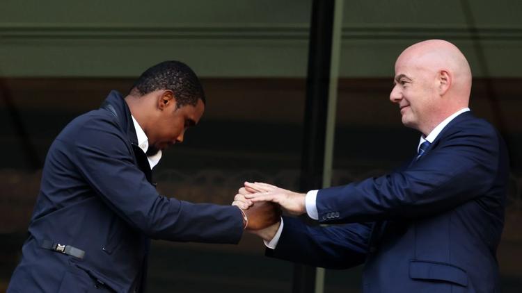 Eto’o pide a Infantino que retome la venta del Mundial: «Los que se levantaron no son mayoría»