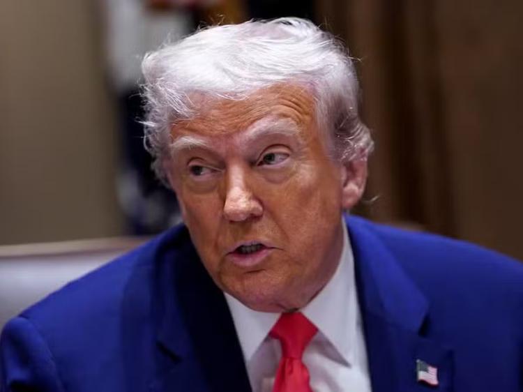 Trump suspende por três dias tarifas de 50% sobre importações canadenses