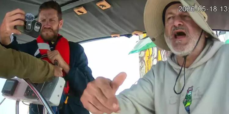 Flotilla per Gaza fermata da Israele: trattenuti 29 attivisti italiani, tra loro anche un deputato 5 Stelle e un giornalista