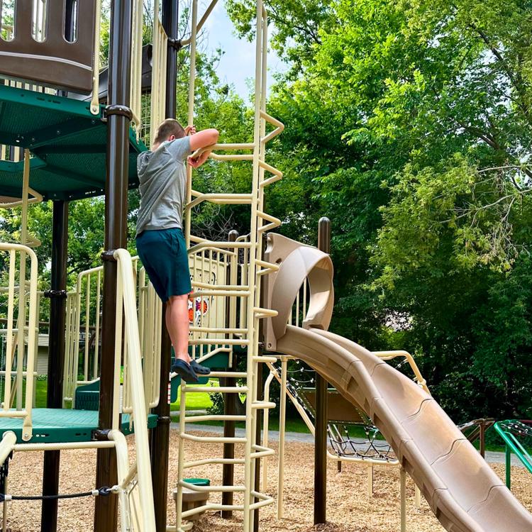 Ashleaf Park, Urbandale, Iowa