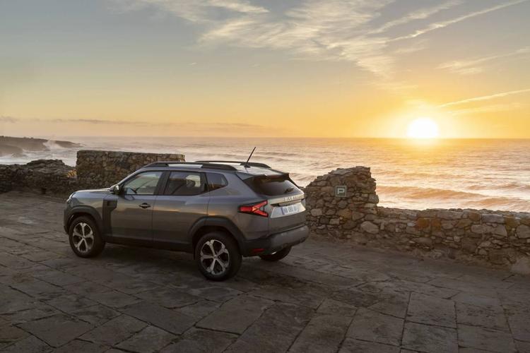 Dacia Duster, andare in fuoristrada non è un problema: capacità off road fuori dal comune
