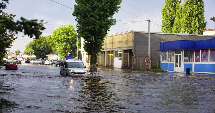 Riscos climáticos redefinem prioridades no mercado de seguros