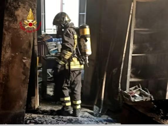 Firenze, incendio al Machiavelli-Capponi: palazzo inagibile e maturità sospesa