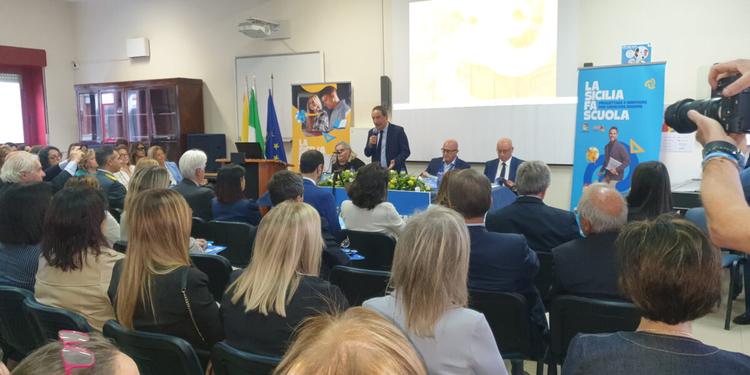 Scuola in Sicilia: le sfide, gli auguri e il tour nelle province. Voci, bisogni e idee in vista degli Stati Generali di ottobre