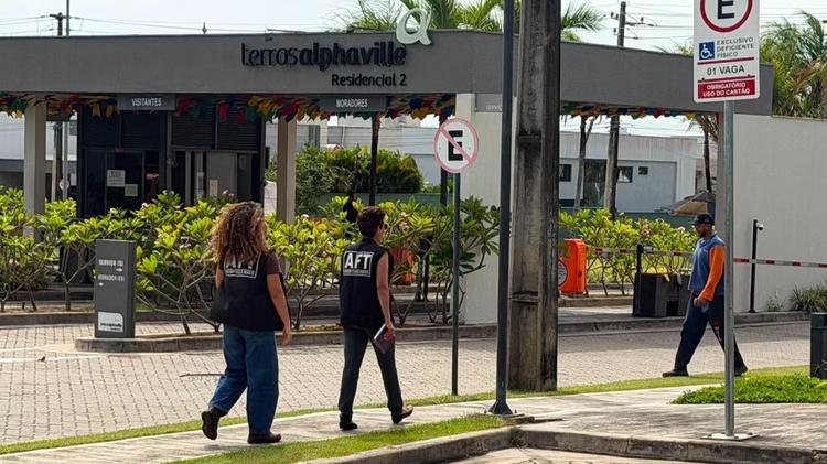 Mulher de 62 anos é resgatada de trabalho análogo à escravidão em condomínio de luxo na Grande Fortaleza