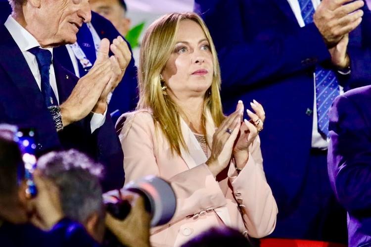 Meloni fischiata a Taranto, Decaro: “Non era il momento più opportuno”