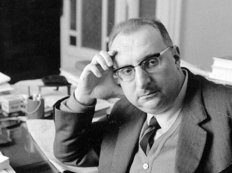 Lo show migliore? Attori immobili pubblico scomodo parole taglienti