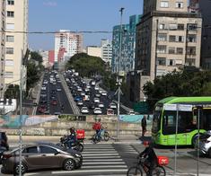 Governo de SP lança plano para reduzir em 50% número de mortes no trânsito até 2030