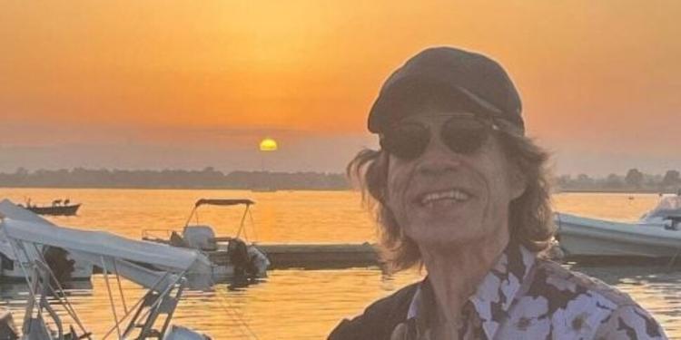 Grande attesa a Stromboli per l'arrivo nel pomeriggio di Mick Jag­ger, sarà il "guardiano del faro"