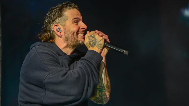 Avenged Sevenfold estranha ‘educação’ do público ao mesclar novidades com hits em 2ª vez como headliner