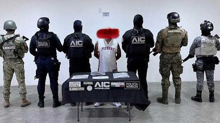 Cae con droga y licencias clonadas tras fuerte operativo en Ocotepec