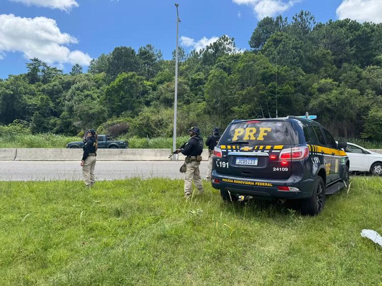 Homem chega à delegacia da PRF pedindo ajuda, é desmascarado e acaba preso por estupro de vulnerável na Serra Gaúcha