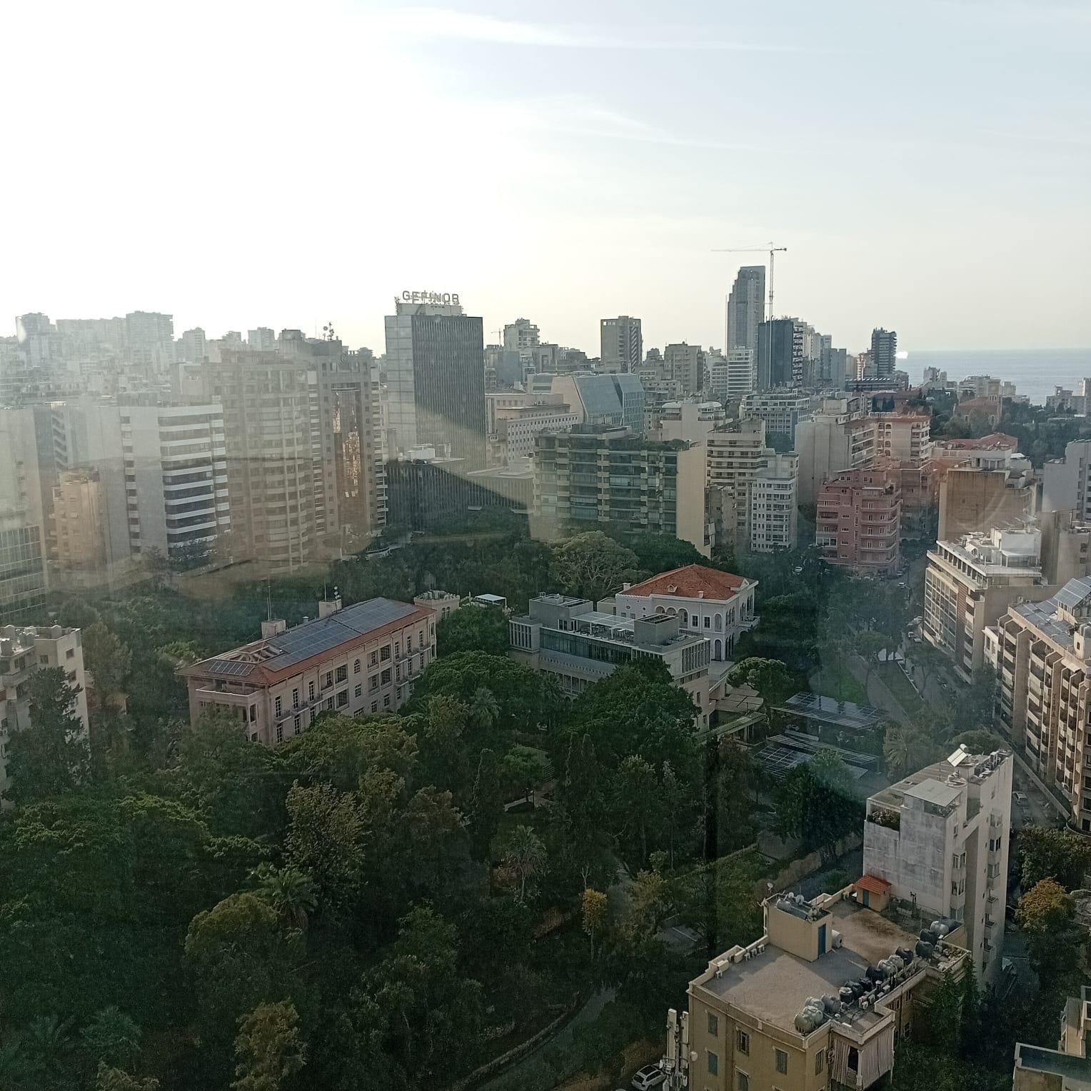For Sale: Apartment in Ain El Mraisseh