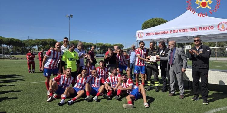 Vigili del fuoco, la Calabria torna sul tetto d'Italia dopo quindici anni nel calcio a 5