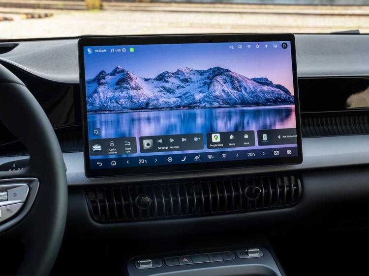 BYD DOLPHIN G DM-i, le foto 4