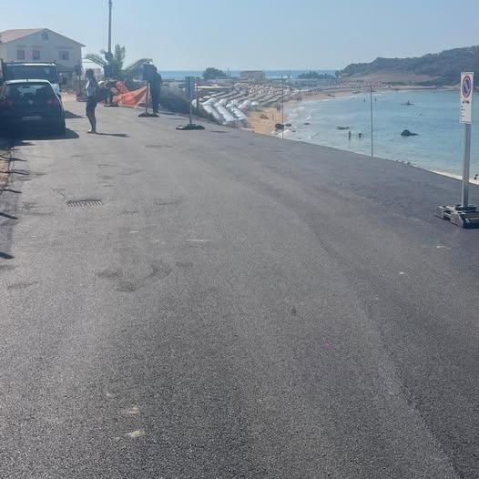 ✅ COMPLETATI I LAVORI DI RIPRISTINO DEL MANTO STRADALE Sono stati completati, a cura della Protezione Civile, gli interv...